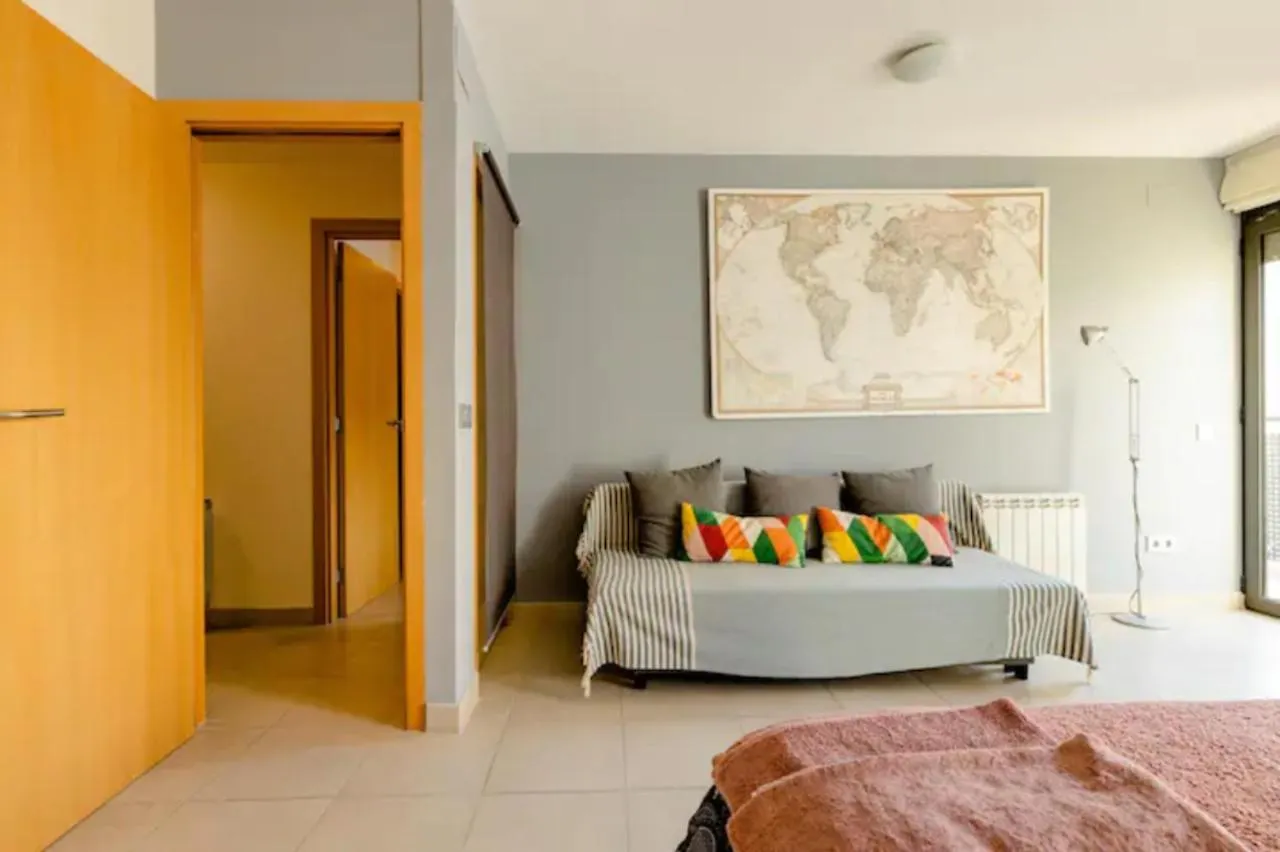 Apt.P/5 15Min From Barcelona And Beaches W/Terrace 圣阿德里安-德贝索斯 公寓