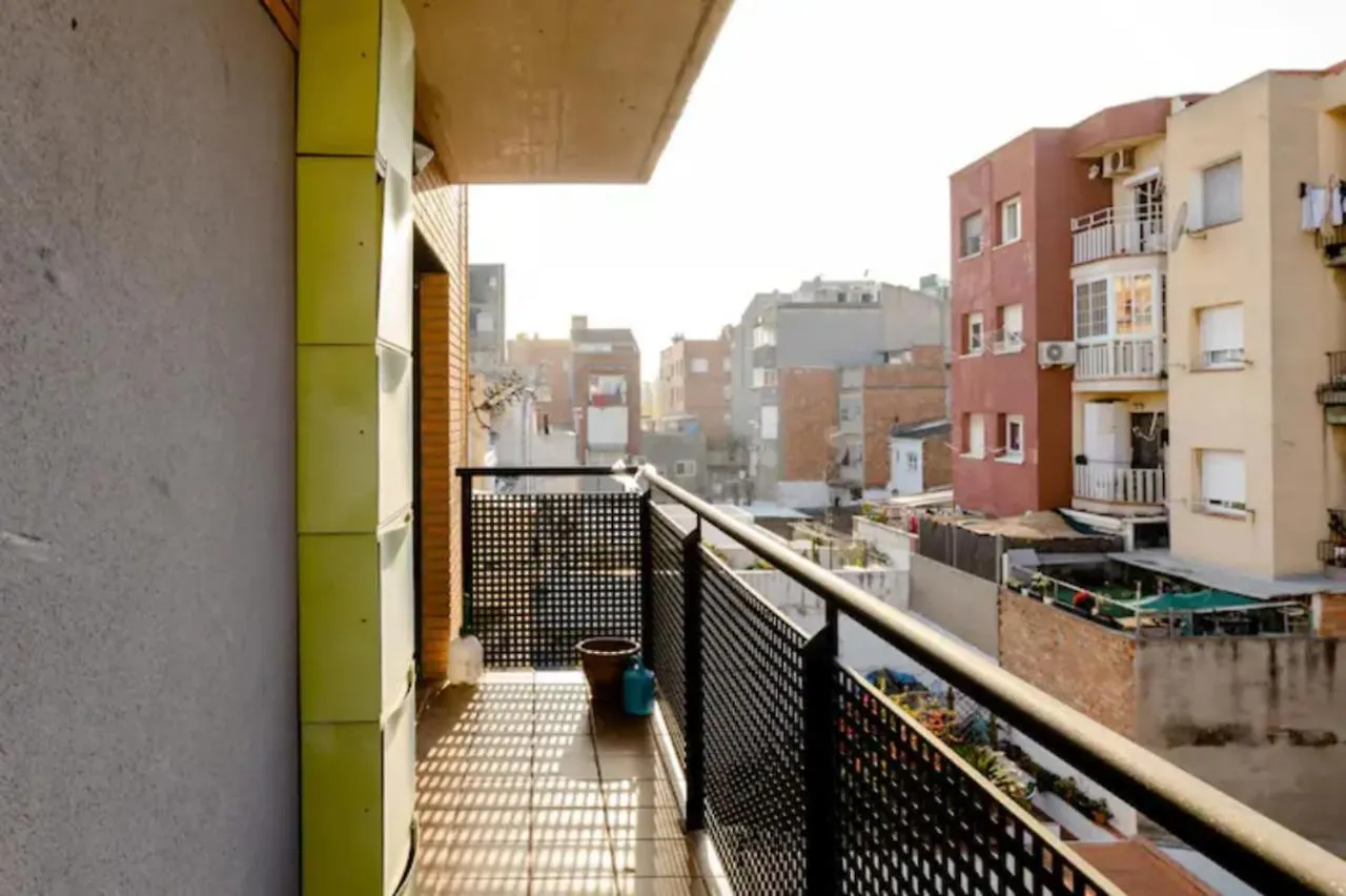 Apt.P/5 15Min From Barcelona And Beaches W/Terrace Sant Adria de Besos 0*,  Španělsko